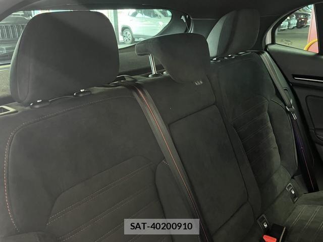 Renault MEGANE 2023-03 7224195-4