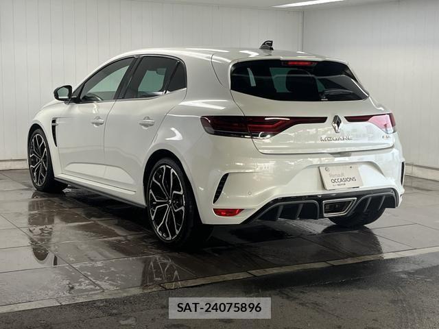 Renault MEGANE 2023-03 7224196-2