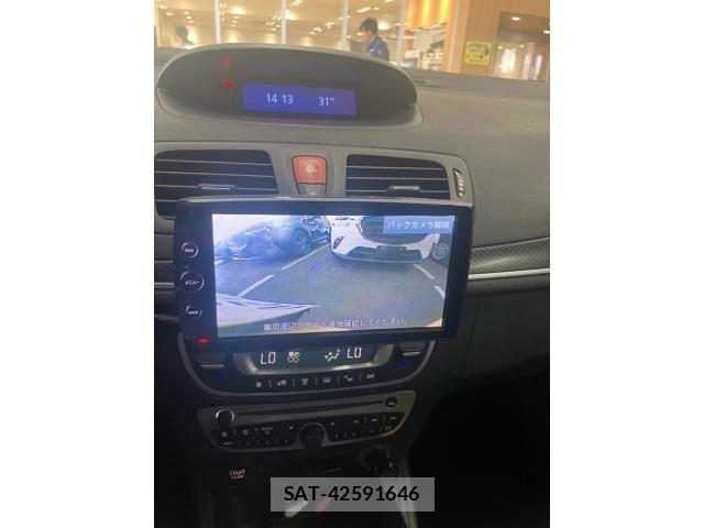 Renault MEGANE 2011-12 7252126-24