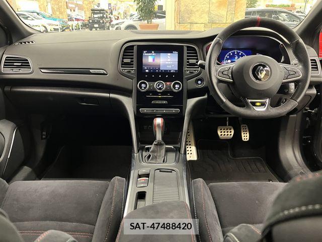 Renault MEGANE 2022-01 7457308-1