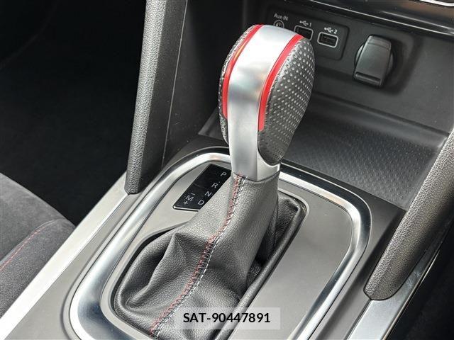 Renault MEGANE 2022-10 7502590-13