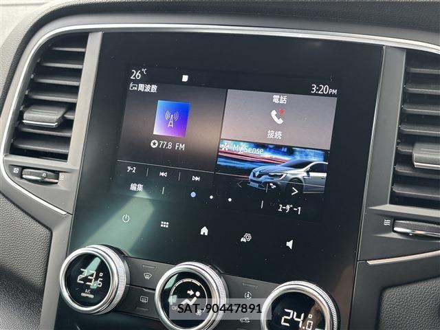 Renault MEGANE 2022-10 7502590-6