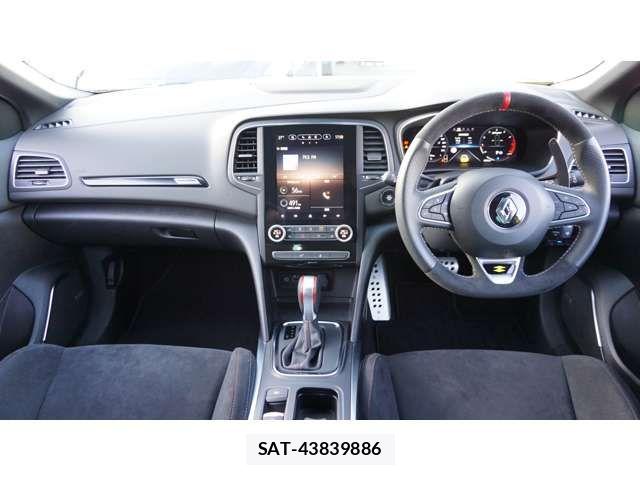 Renault MEGANE 2024-03 7502588-1