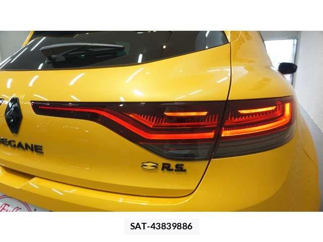Renault MEGANE 2024-03 7502588-4