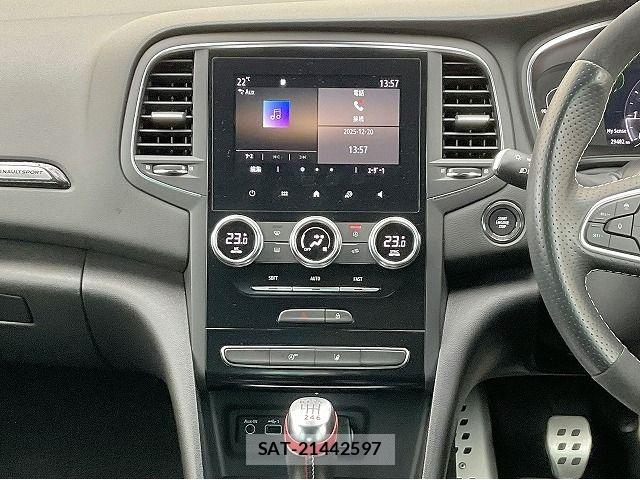 Renault MEGANE 2022-03 7509875-3