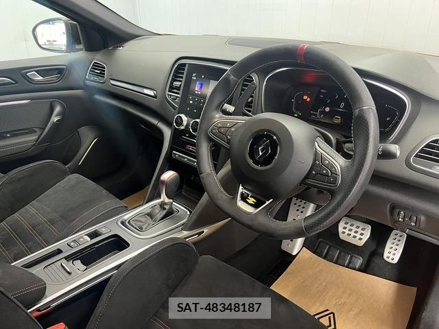 Renault MEGANE 2023-07 7619556-1