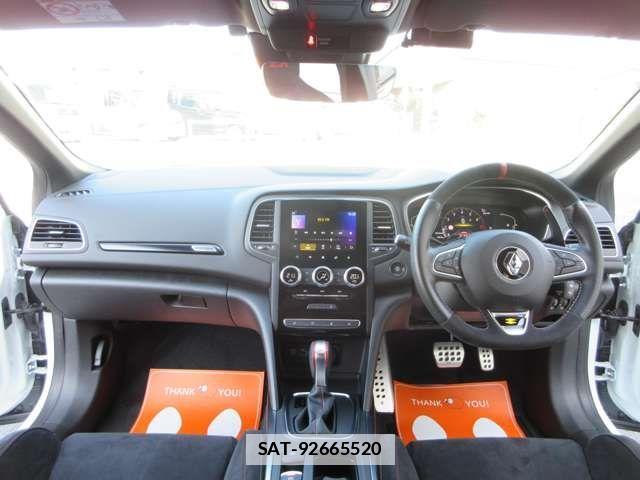 Renault MEGANE 2023-08 7727900-11