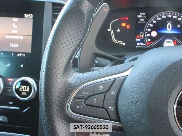 Renault MEGANE 2023-08 7727900-12