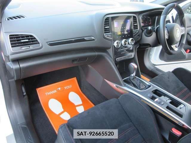 Renault MEGANE 2023-08 7727900-16