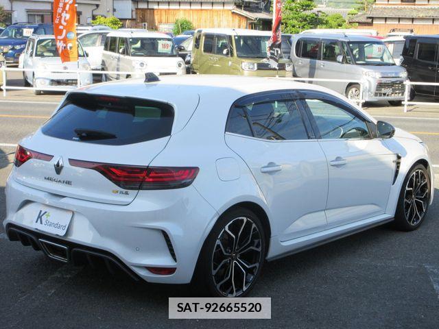 Renault MEGANE 2023-08 7727900-23