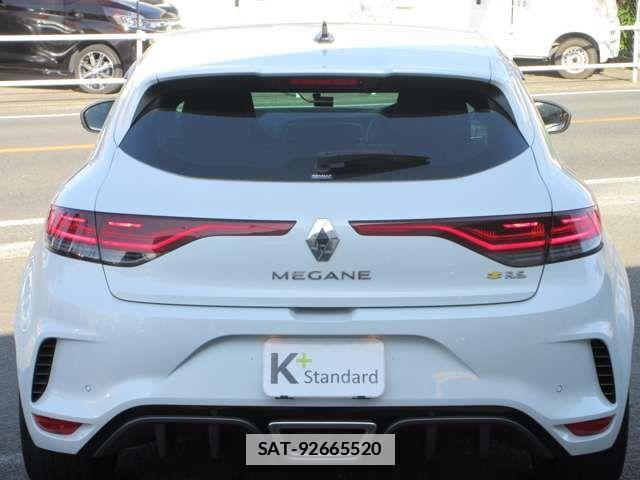 Renault MEGANE 2023-08 7727900-5