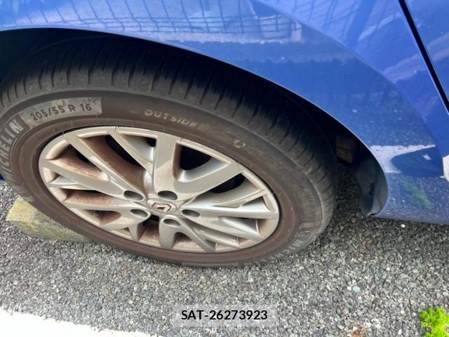 Renault MEGANE 2015-11 7963563-2