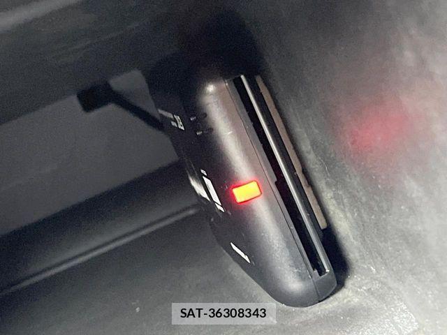 Renault MEGANE 2015-09 7980834-7