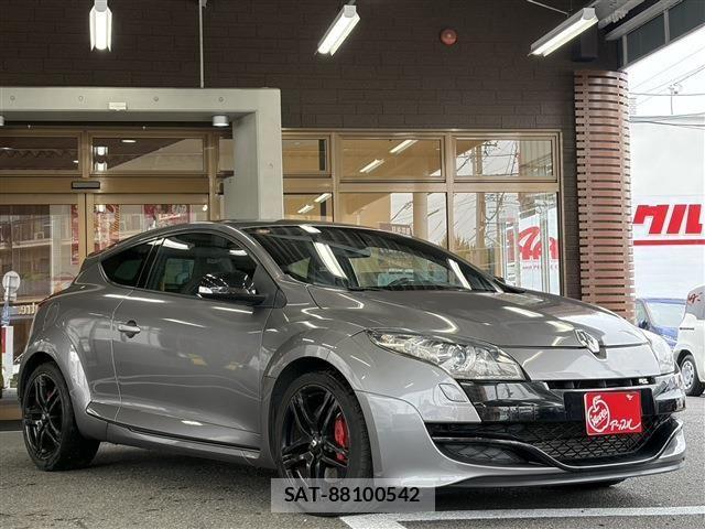 Renault MEGANE 2012-03 8101579-1
