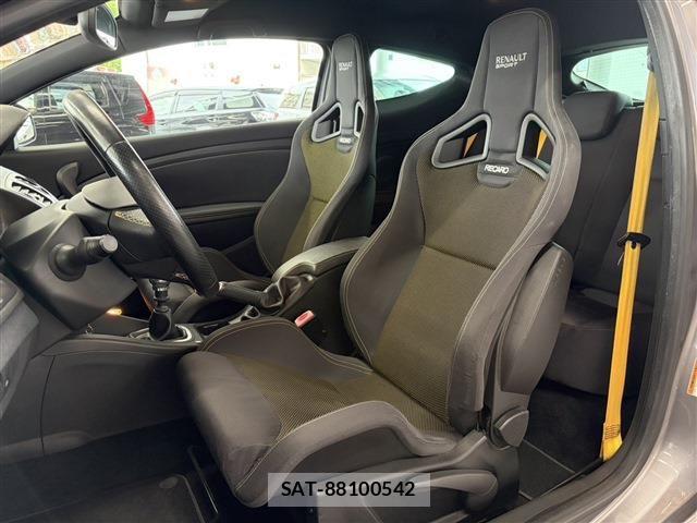 Renault MEGANE 2012-03 8101579-4