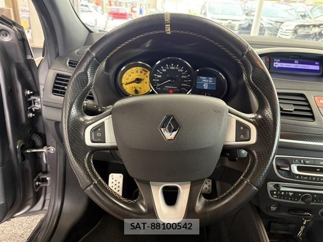 Renault MEGANE 2012-03 8101579-6