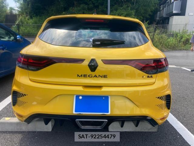 Renault MEGANE 2024-05 8101572-3