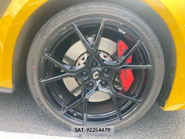 Renault MEGANE 2024-05 8101572-6