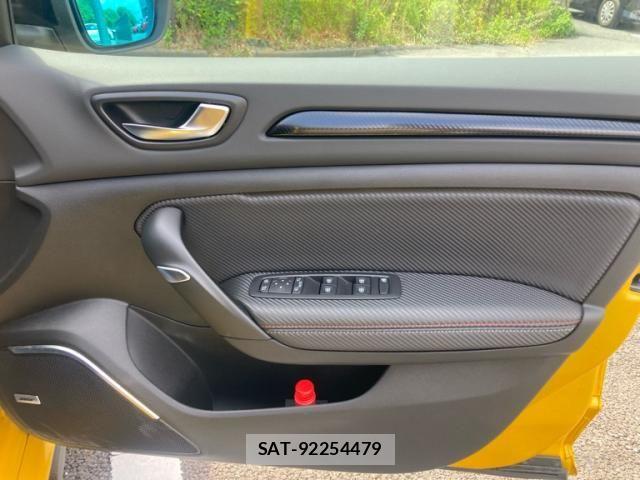 Renault MEGANE 2024-05 8101572-8