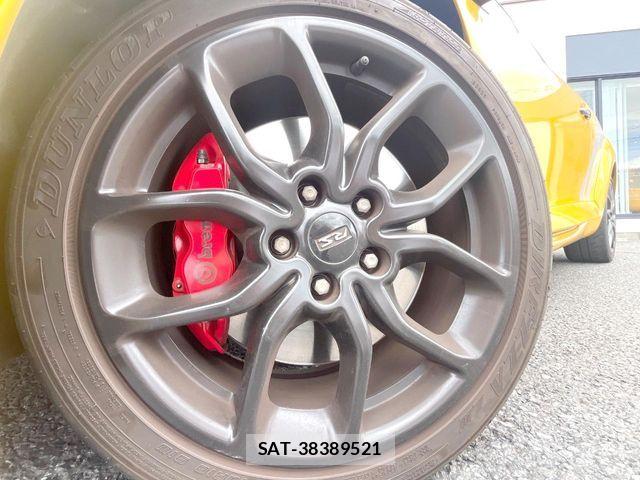Renault MEGANE 2017-04 8132084-13