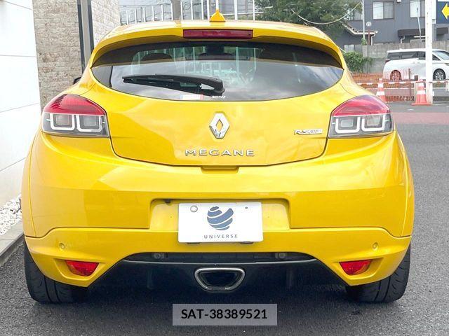 Renault MEGANE 2017-04 8132084-15