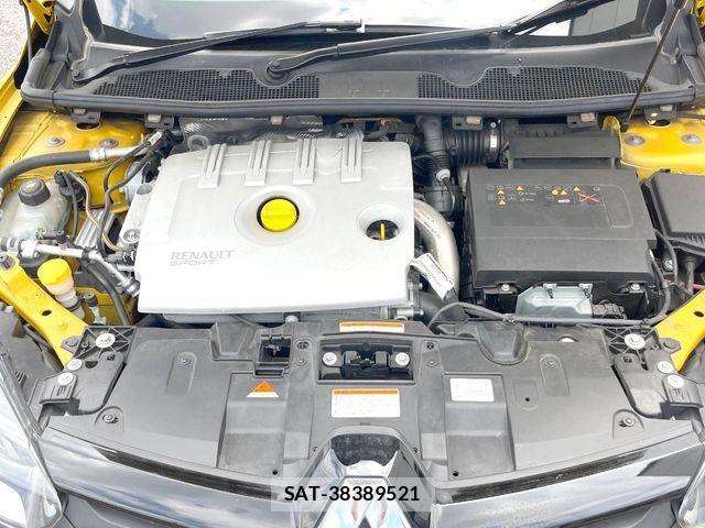 Renault MEGANE 2017-04 8132084-18