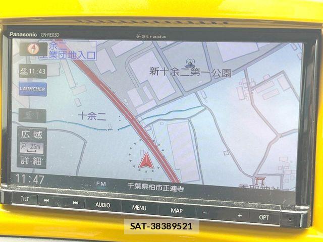 Renault MEGANE 2017-04 8132084-4