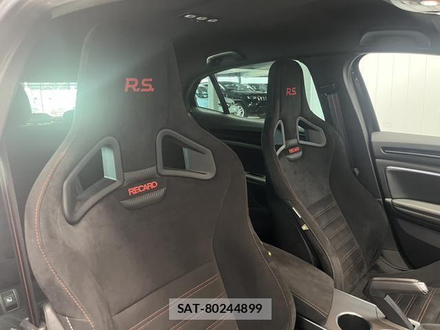 Renault MEGANE 2024-05 8209867-3