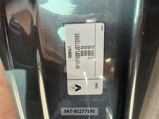 Renault MEGANE 2018-08 8209870-20