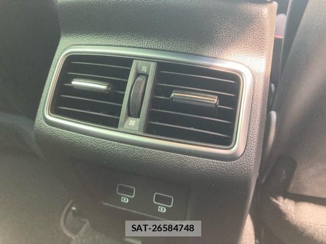 Renault MEGANE 2022-12 8368345-11
