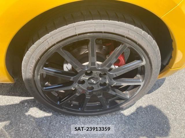 Renault MEGANE 2015-08 8458316-6