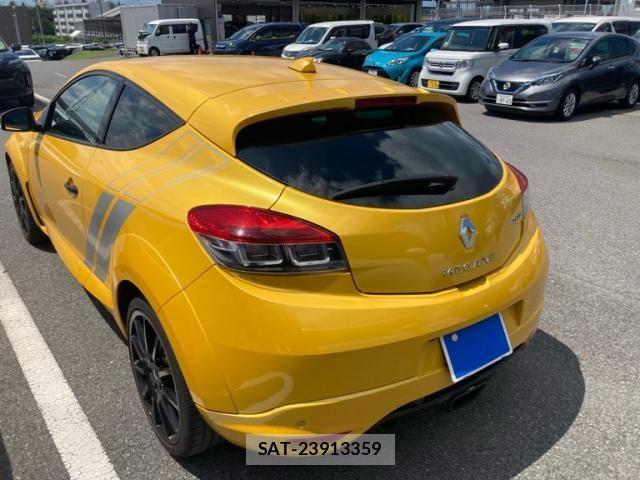Renault MEGANE 2015-08 8458316-7