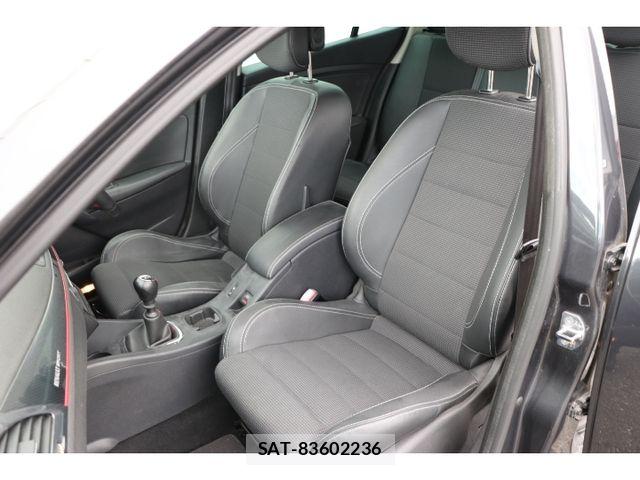 Renault MEGANE 2015-06 8527022-9