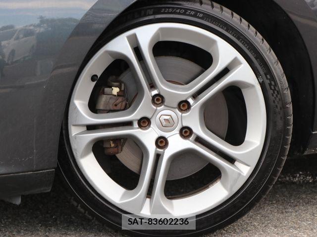 Renault MEGANE 2015-06 8527022-15