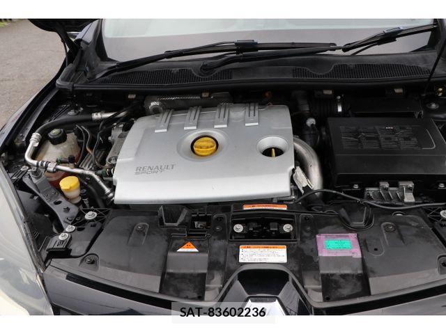 Renault MEGANE 2015-06 8527022-17