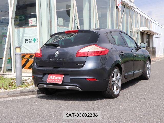 Renault MEGANE 2015-06 8527022-2
