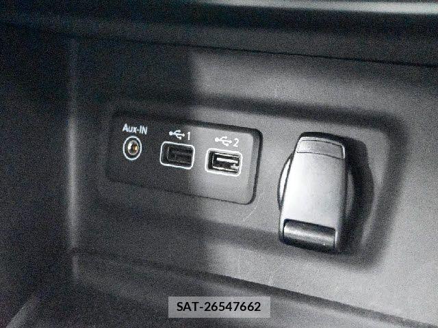Renault MEGANE 2022-05 8628656-9