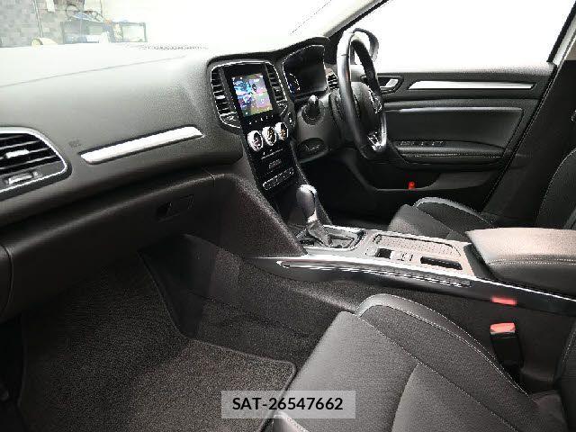 Renault MEGANE 2022-05 8628656-1