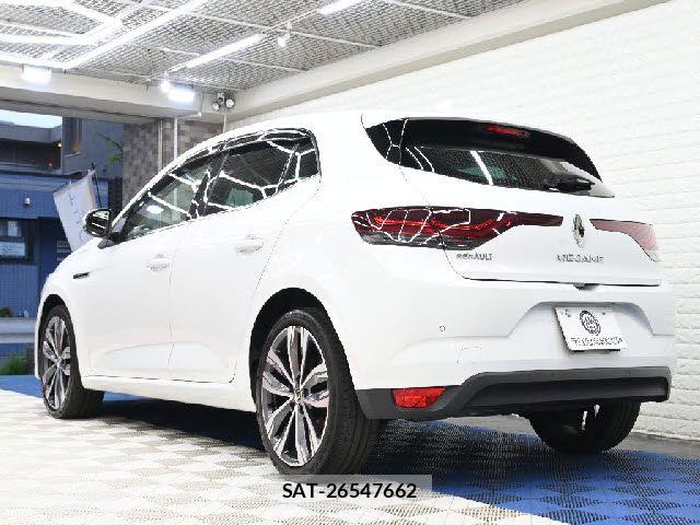 Renault MEGANE 2022-05 8628656-2