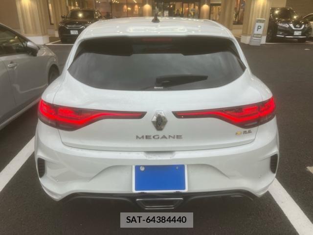 Renault MEGANE 2022-01 8628654-4