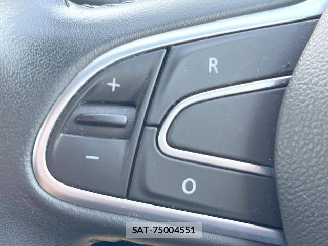 Renault MEGANE 2018-11 8661278-5