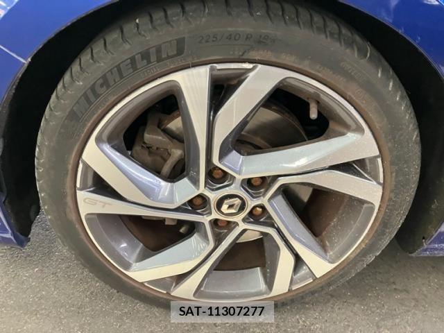 Renault MEGANE 2018-08 8781844-16