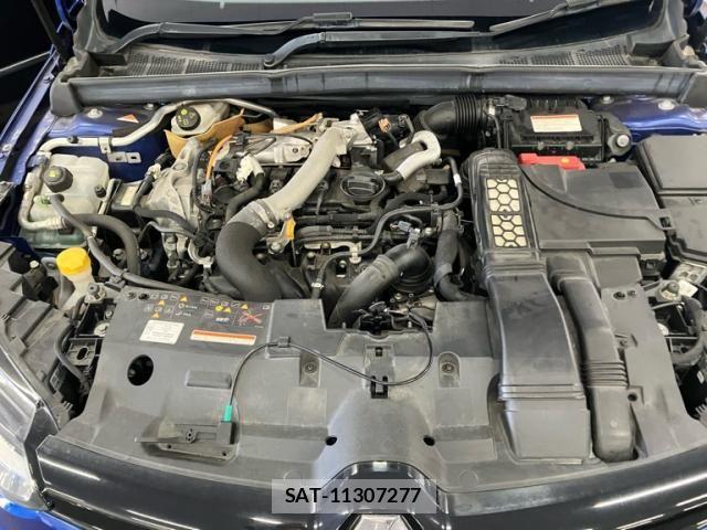 Renault MEGANE 2018-08 8781844-23