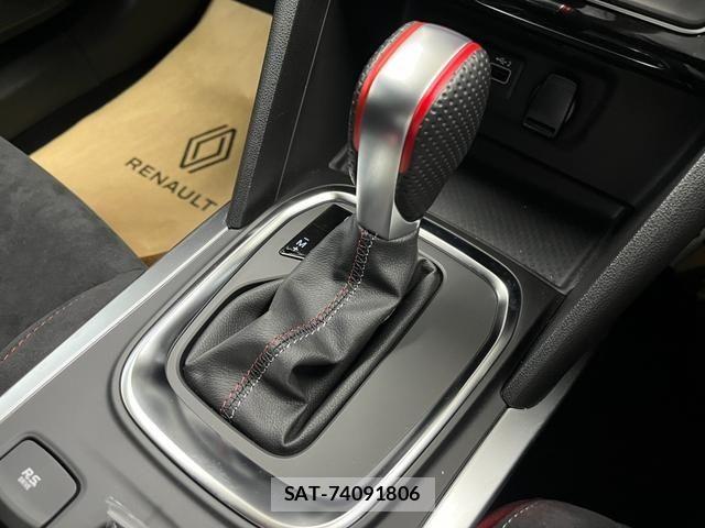 Renault MEGANE 2023-09 8831319-11