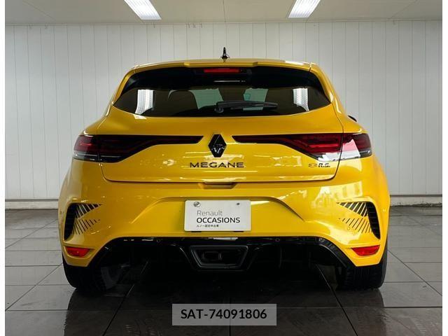 Renault MEGANE 2023-09 8831319-13