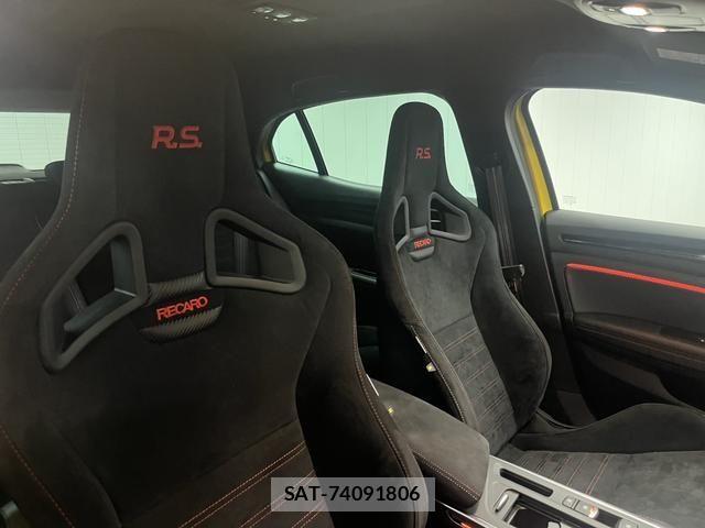 Renault MEGANE 2023-09 8831319-3