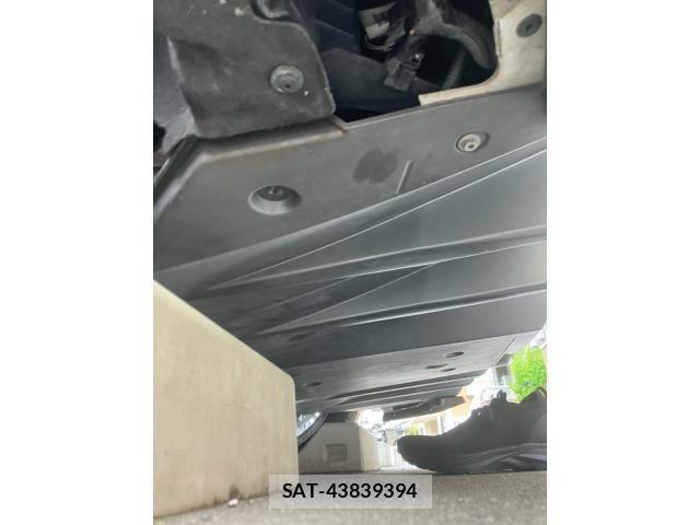 Renault MEGANE 2018-10 8871951-12