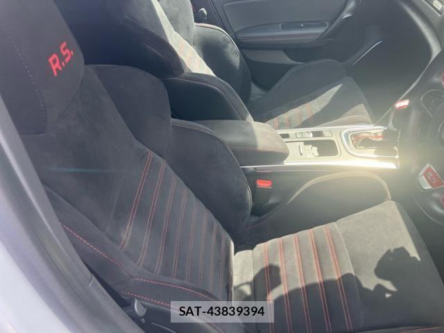 Renault MEGANE 2018-10 8871951-15
