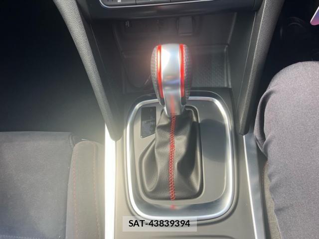 Renault MEGANE 2018-10 8871951-20