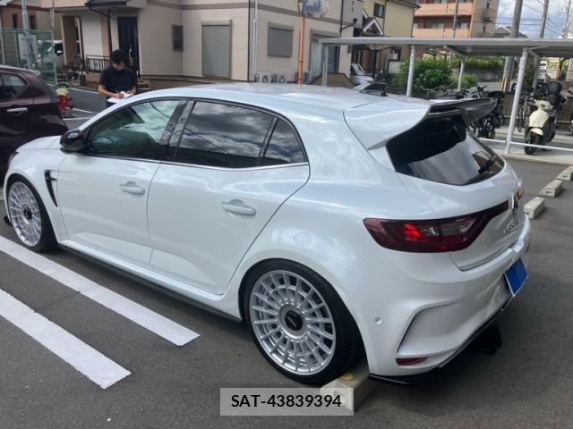 Renault MEGANE 2018-10 8871951-7